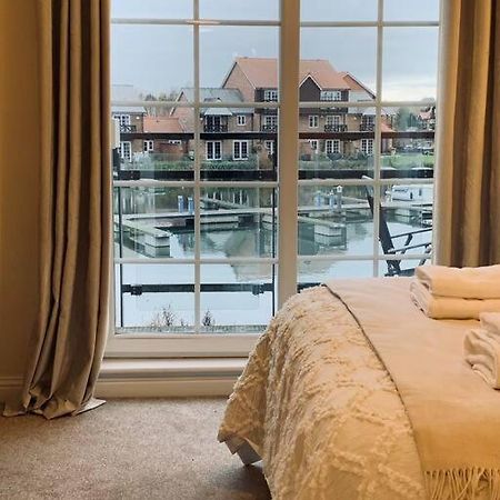 Waterside Townhouse With Balcony And Marina View Apartment Skellingthorpe Exterior photo