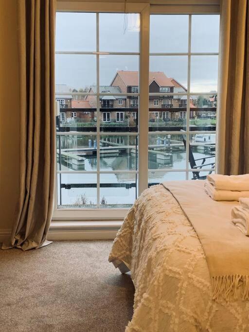 Waterside Townhouse With Balcony And Marina View Apartment Skellingthorpe Exterior photo